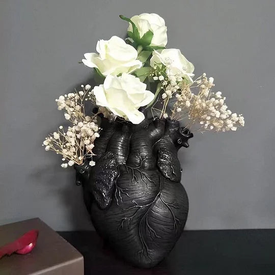 White Heart Irregular Creative Art Vase