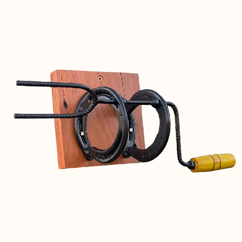 🤠 Horseshoe Rope Organizer