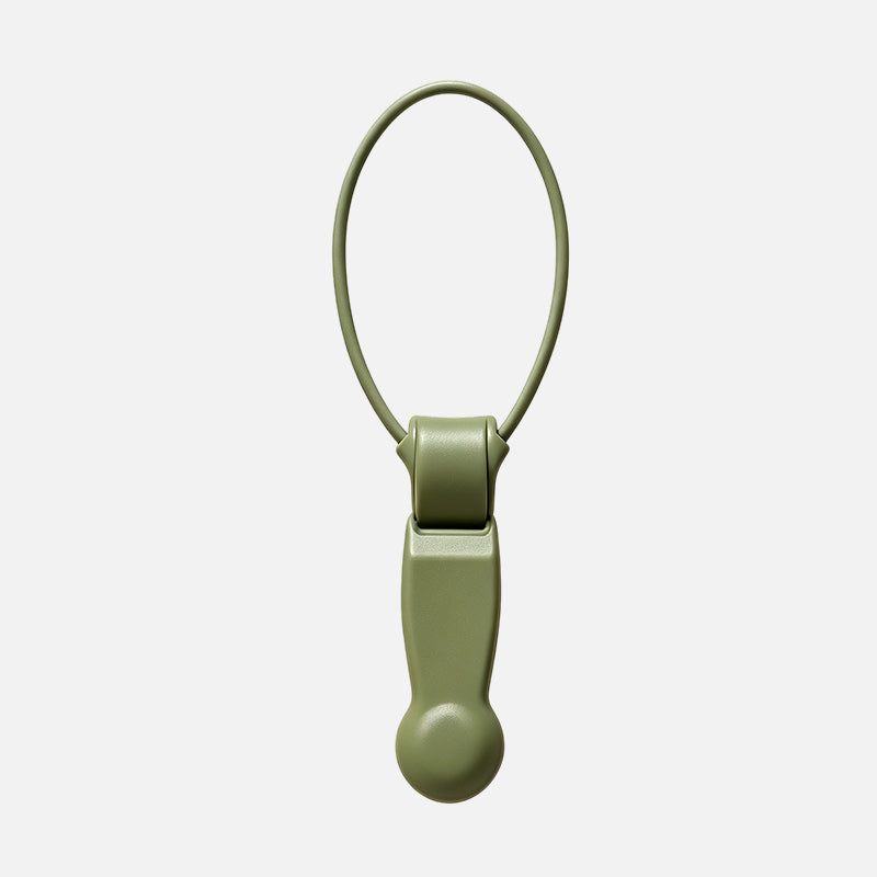Magnetic Travel Hat Clip | Hands-Free Cap Holder for Bags & Backpacks