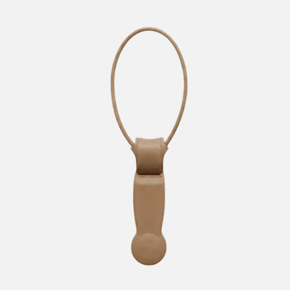 Magnetic Travel Hat Clip | Hands-Free Cap Holder for Bags & Backpacks