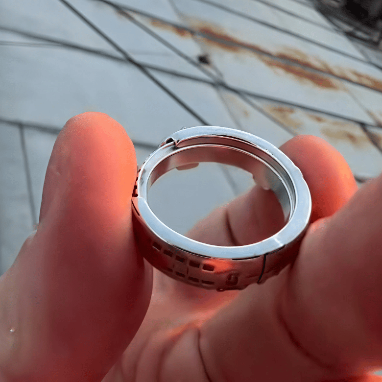 Spinning Subway Train Ring